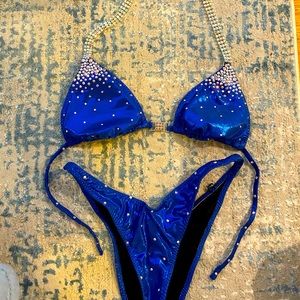 Figure competition suit